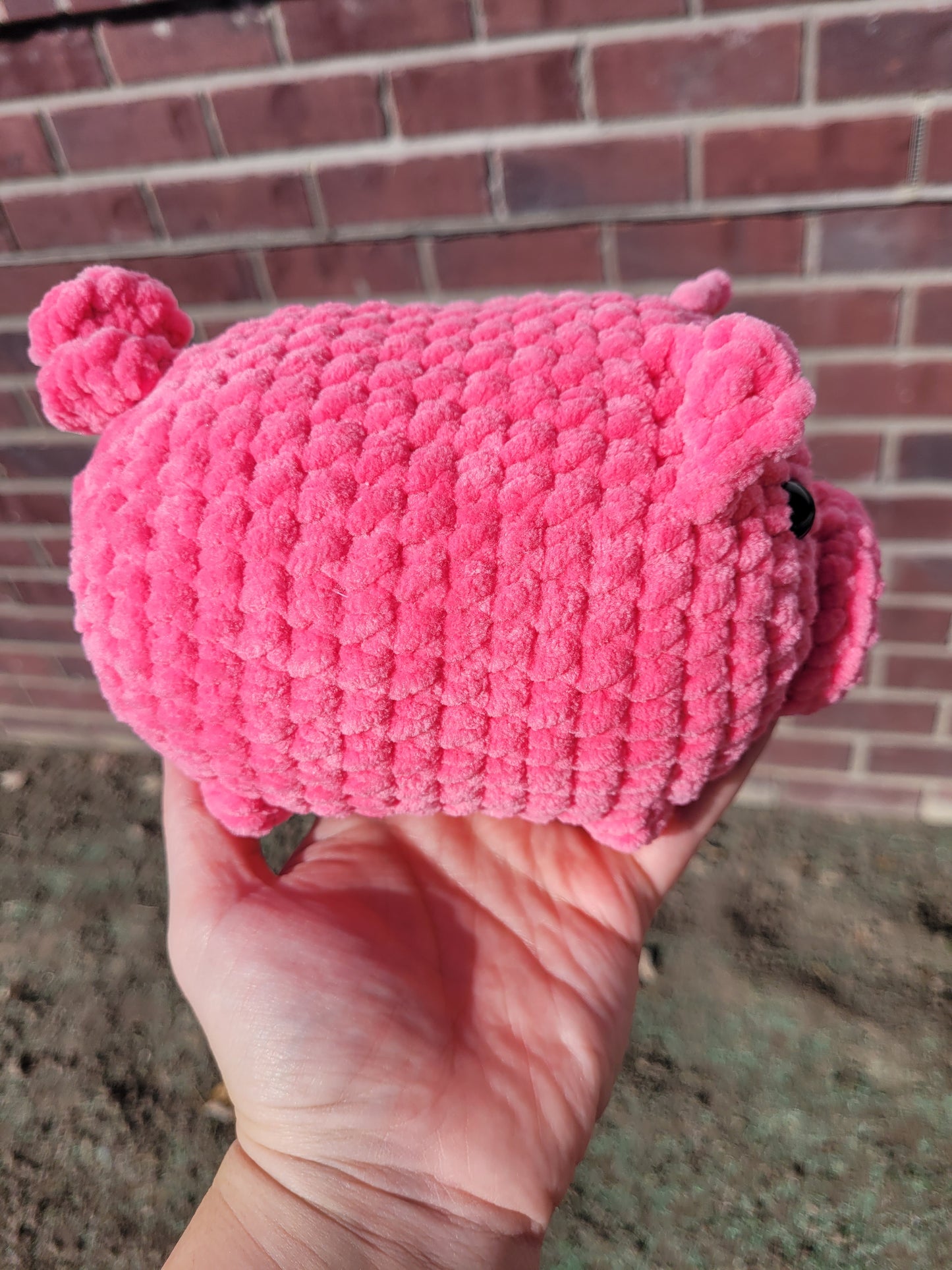 Chunky crochet pig