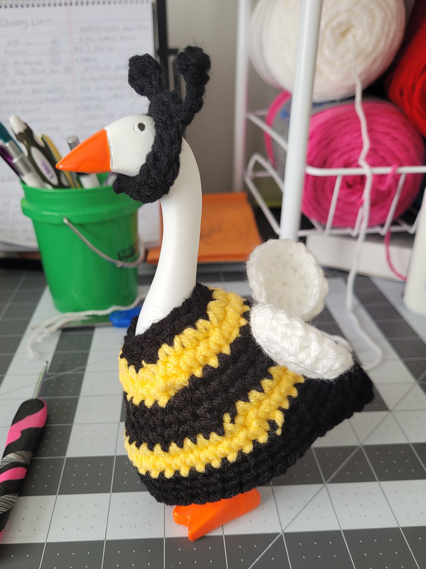 Desk Goose Bee Outfit-Goose Not Included